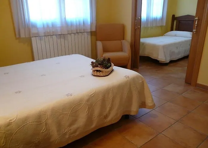 Hotell Complejo Turistico Y Bielsa