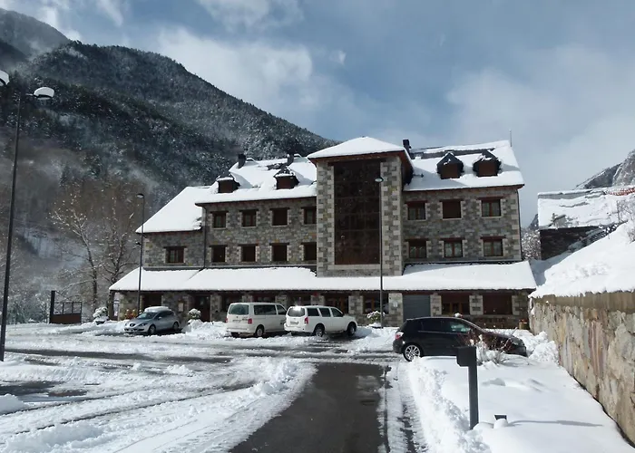 Hotell Complejo Turistico Y Bielsa