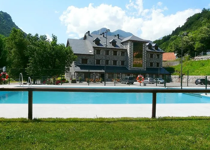 Hotel Complejo Turistico Y Bielsa